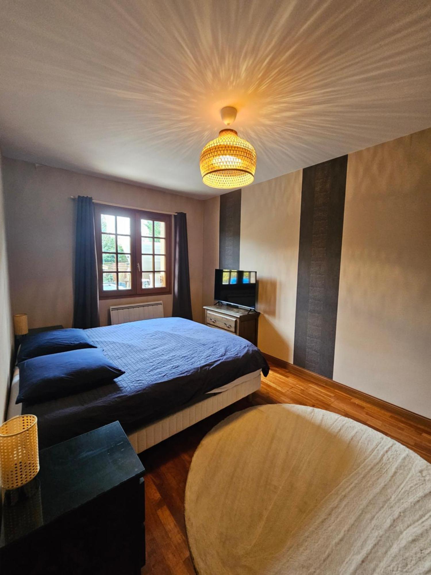 Havre De Paix Villa คอร์เบล-เอซองส์ ภายนอก รูปภาพ
